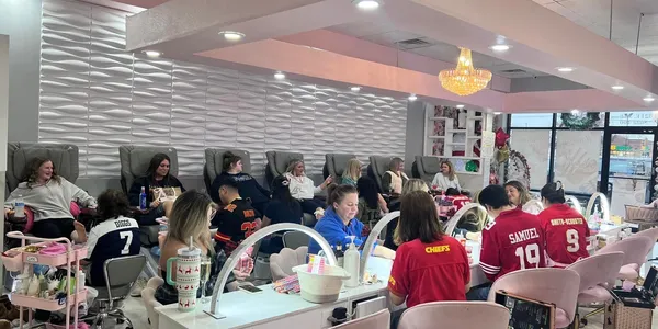 Kunci Kecantikanmu Ada di Pink: Menyelami Keunikan Layanan di ThePinkNailsSpa